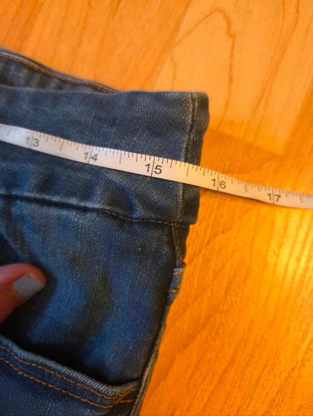 Reitmans R Jeans pull-on capris - Picture 5 of 9